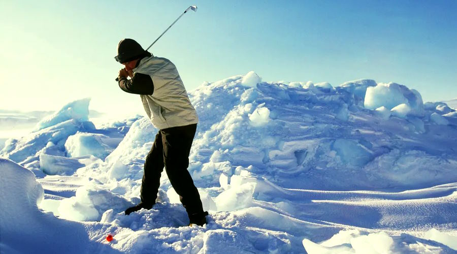 Unusual Golf Courses Around the World feature image - golfing in the snow