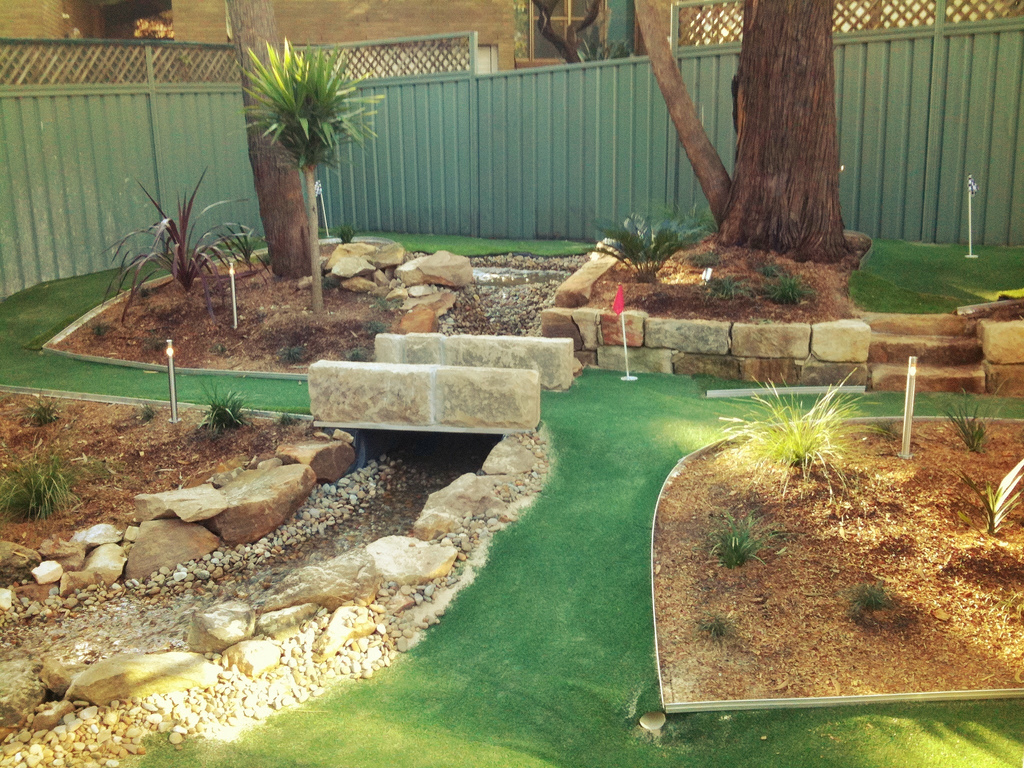 Golf-Themed Backyards Putt-Putt